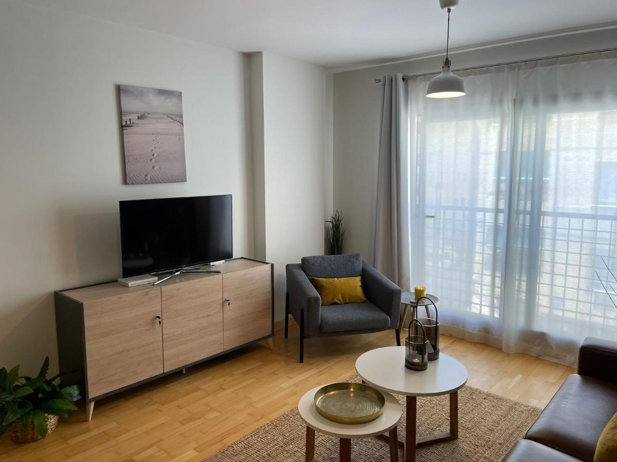 מאלגה A Space That Feels Like Home With Private Parking מראה חיצוני תמונה